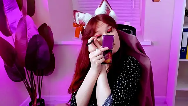 CarolGiggly online show from 11.12.25