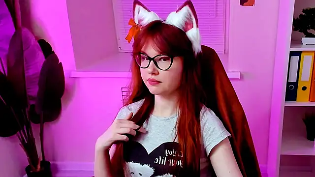 CarolGiggly online show from 11.17.25