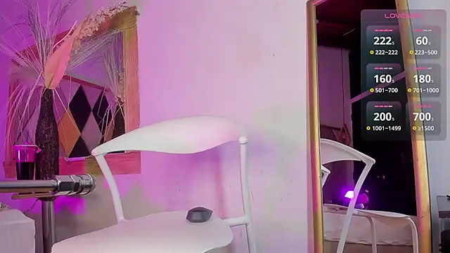 BritannyClaire online show from 12.05.25