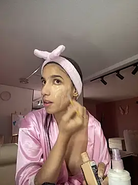 Praga Pink online show from 12.11.24