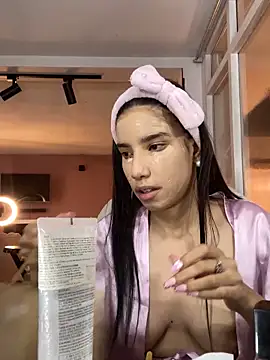 Praga Pink online show from 01.17.25