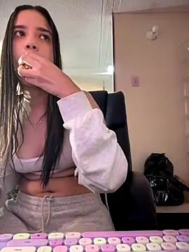 Praga Pink online show from 10.03.25