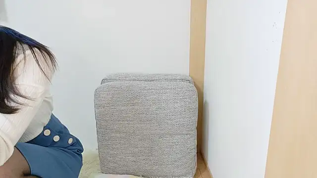 Hana-tan online show from 10.10.25