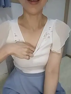 Hana-tan online show from 07.18.26