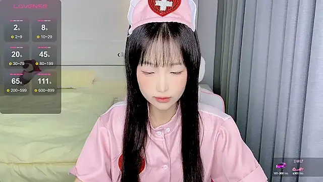 Snapshot of -Wendy__ chatting on 12.19.24 -Wendy online show from 12.19.24