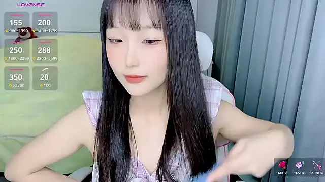 Snapshot of -Wendy__ chatting on 01.16.25 -Wendy online show from 01.16.25