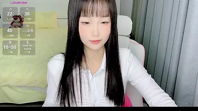 Snapshot of -Wendy__ chatting on 01.18.25 -Wendy online show from 01.18.25