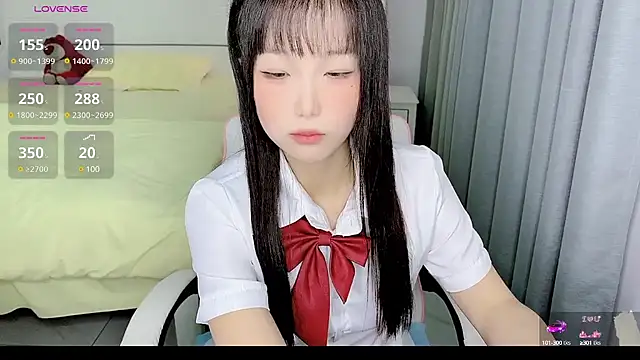 Snapshot of -Wendy__ chatting on 01.24.25 -Wendy online show from 01.24.25