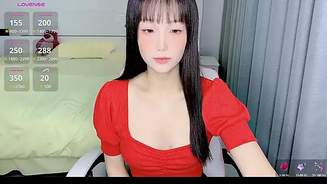 Snapshot of -Wendy__ chatting on 01.26.25 -Wendy online show from 01.26.25