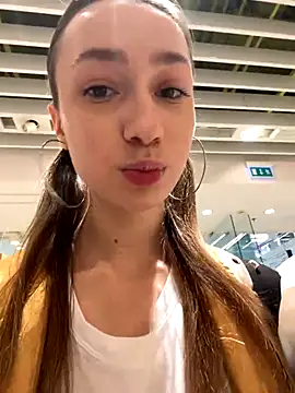 Lia  Love online show from 12.03.24