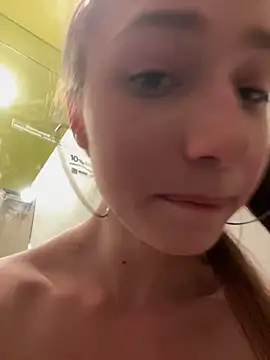 Lia  Love online show from 12.17.24