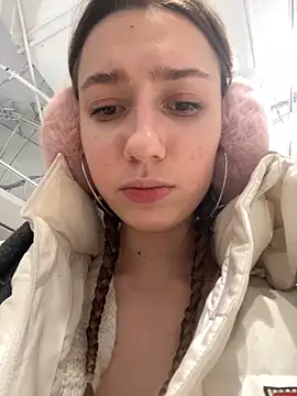 Lia  Love online show from 12.24.24