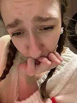 Lia  Love online show from 01.31.25