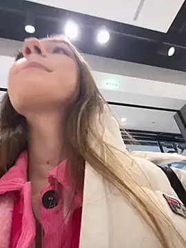 Lia  Love online show from 02.14.25