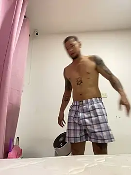 Snapshot of MrSoulMommy chatting on 12.10.24 MrSoulMommy online show from 12.10.24