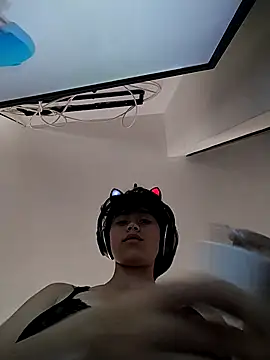 Snapshot of Alexandra_65 chatting on 10.04.25 Alexandra 65 online show from 10.04.25