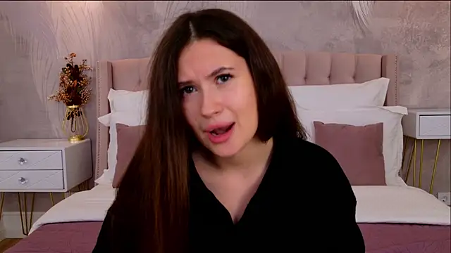 milaleoneli online show from 11.05.25