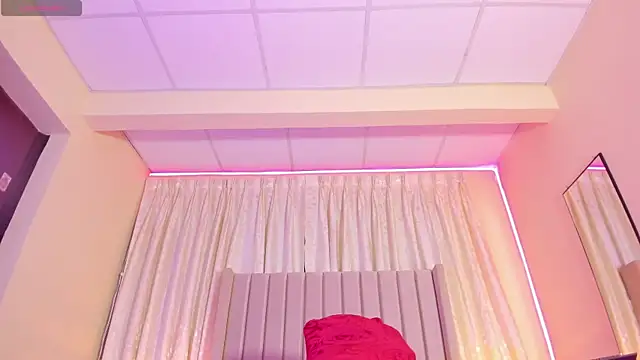 Aliison Smith online show from 01.11.25