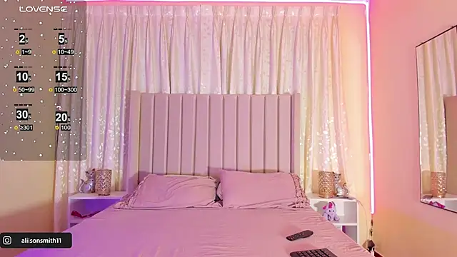 Aliison Smith online show from 03.04.25