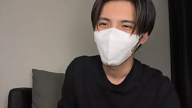 Snapshot of Lio_kun chatting on 01.08.25 Lio kun online show from 01.08.25