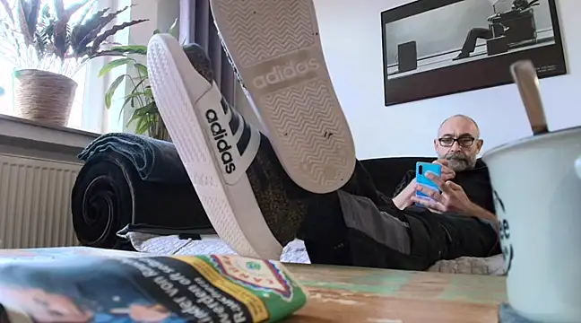 Snapshot of Kingsscepter chatting on 02.10.25 Kingsscepter online show from 02.10.25