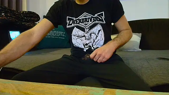 Snapshot of Kingsscepter chatting on 11.24.25 Kingsscepter online show from 11.24.25