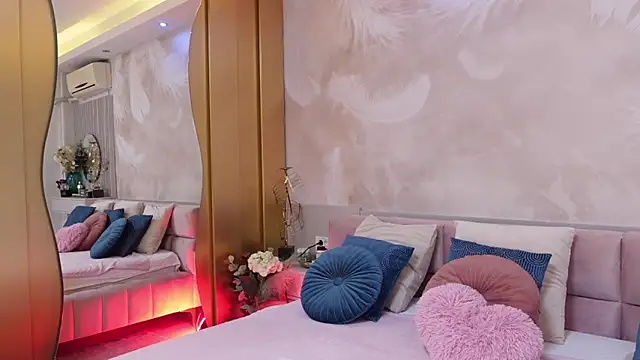 JullyBlair online show from 10.25.25