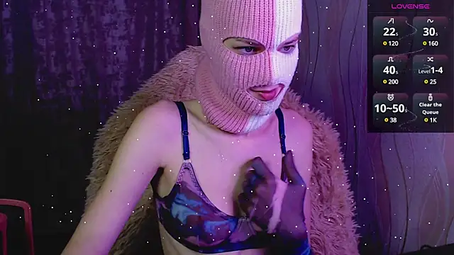 Domiiiniiicana online show from 12.21.24