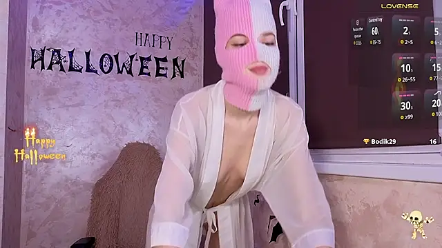 Domiiiniiicana online show from 11.04.25