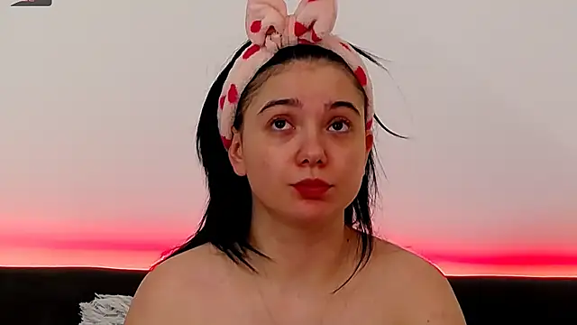 AveryWillow online show from 02.03.25