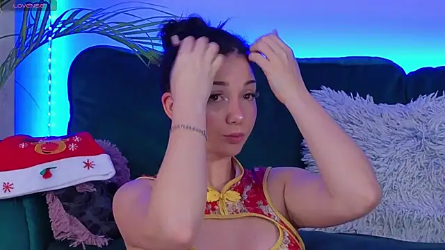 AveryWillow online show from 12.14.25