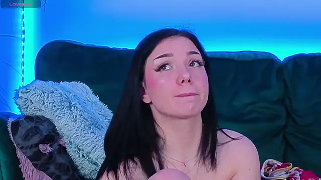 AveryWillow online show from 01.08.26