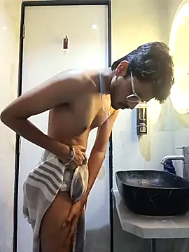 Snapshot of skinnyyyyyyyyy chatting on 11.08.25 skinnyyyyyyyyy online show from 11.08.25