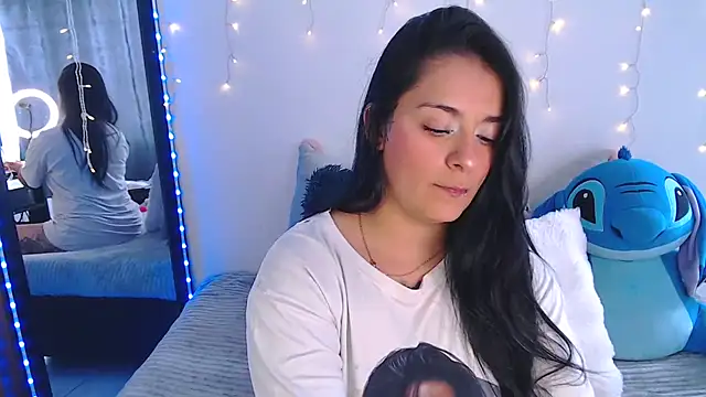 Samanta james19 online show from 04.17.26