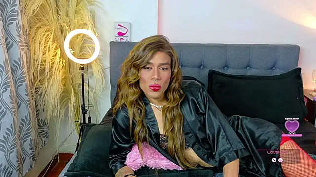 Rouse Hilton online show from 11.04.25