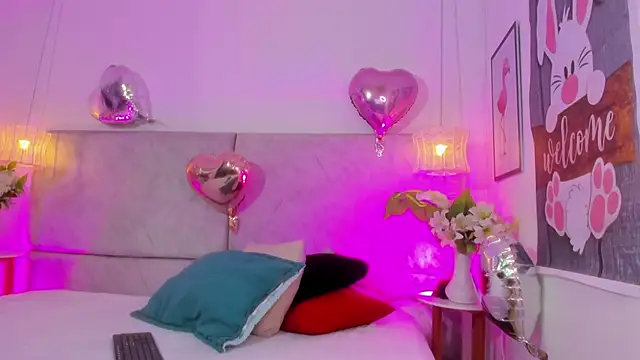 naomiii   online show from 03.26.26