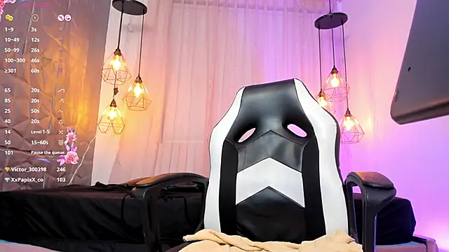 Snapshot of MAGIC_SOFI chatting on 02.07.25 MAGIC SOFI online show from 02.07.25