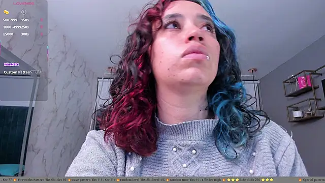 Snapshot of MAGIC_SOFI chatting on 11.21.25 MAGIC SOFI online show from 11.21.25