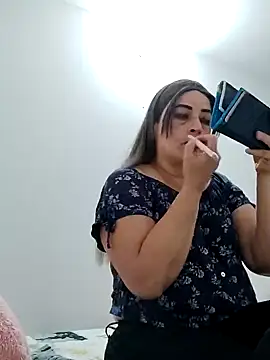  Prinscarlet  online show from 12.17.24