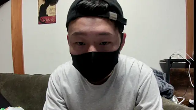 Snapshot of tuki_fu chatting on 01.03.25 tuki fu online show from 01.03.25