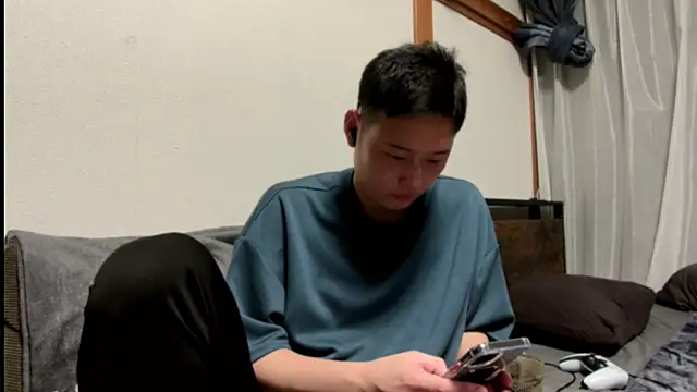 Snapshot of tuki_fu chatting on 01.28.25 tuki fu online show from 01.28.25