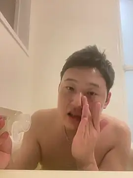 Snapshot of tuki_fu chatting on 02.18.25 tuki fu online show from 02.18.25