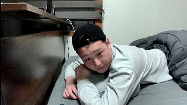 Snapshot of tuki_fu chatting on 03.22.25 tuki fu online show from 03.22.25