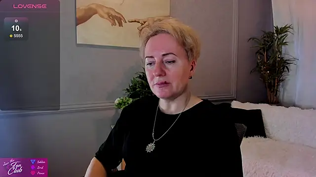 Nika Smit online show from 01.17.25