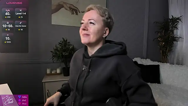 Nika Smit online show from 03.03.25