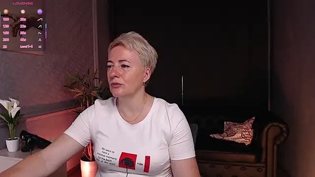Nika Smit online show from 07.05.26