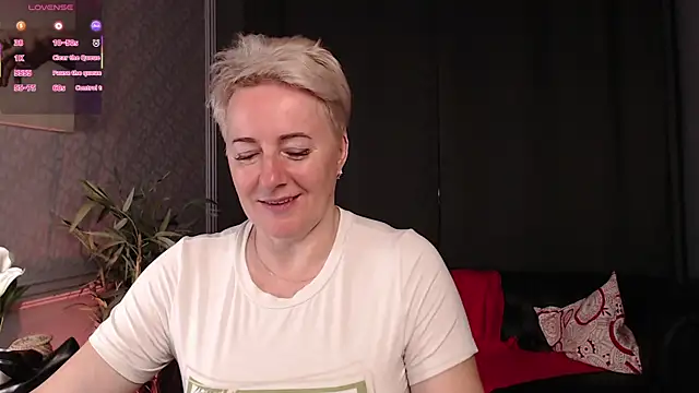Nika Smit online show from 07.10.26