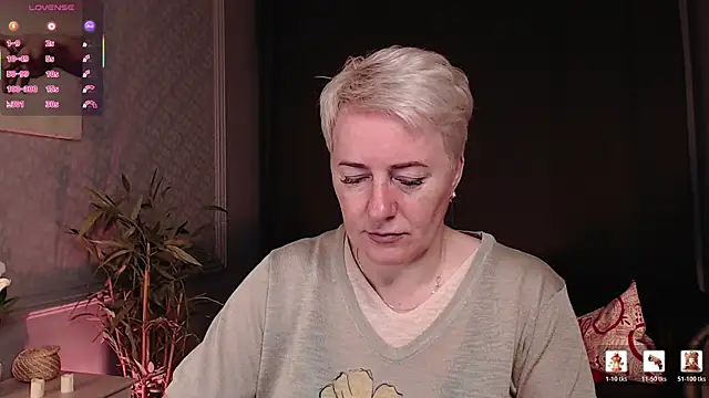Nika Smit online show from 07.11.26