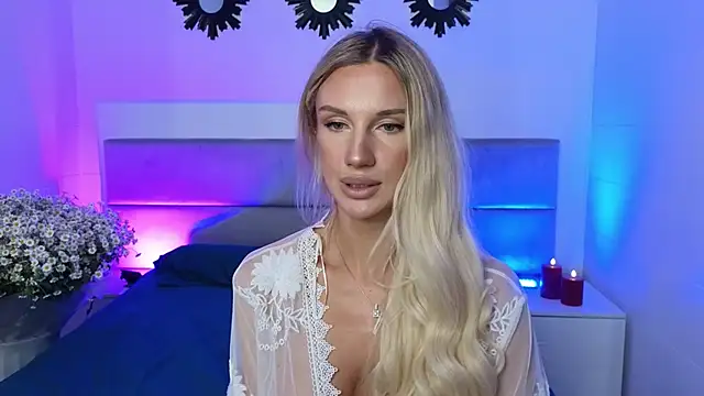 Snapshot of Megan_Kira chatting on 05.21.26 Megan Kira online show from 05.21.26