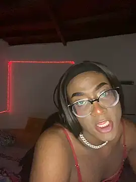 Snapshot of bigcrisblack chatting on 12.20.24 bigcrisblack online show from 12.20.24